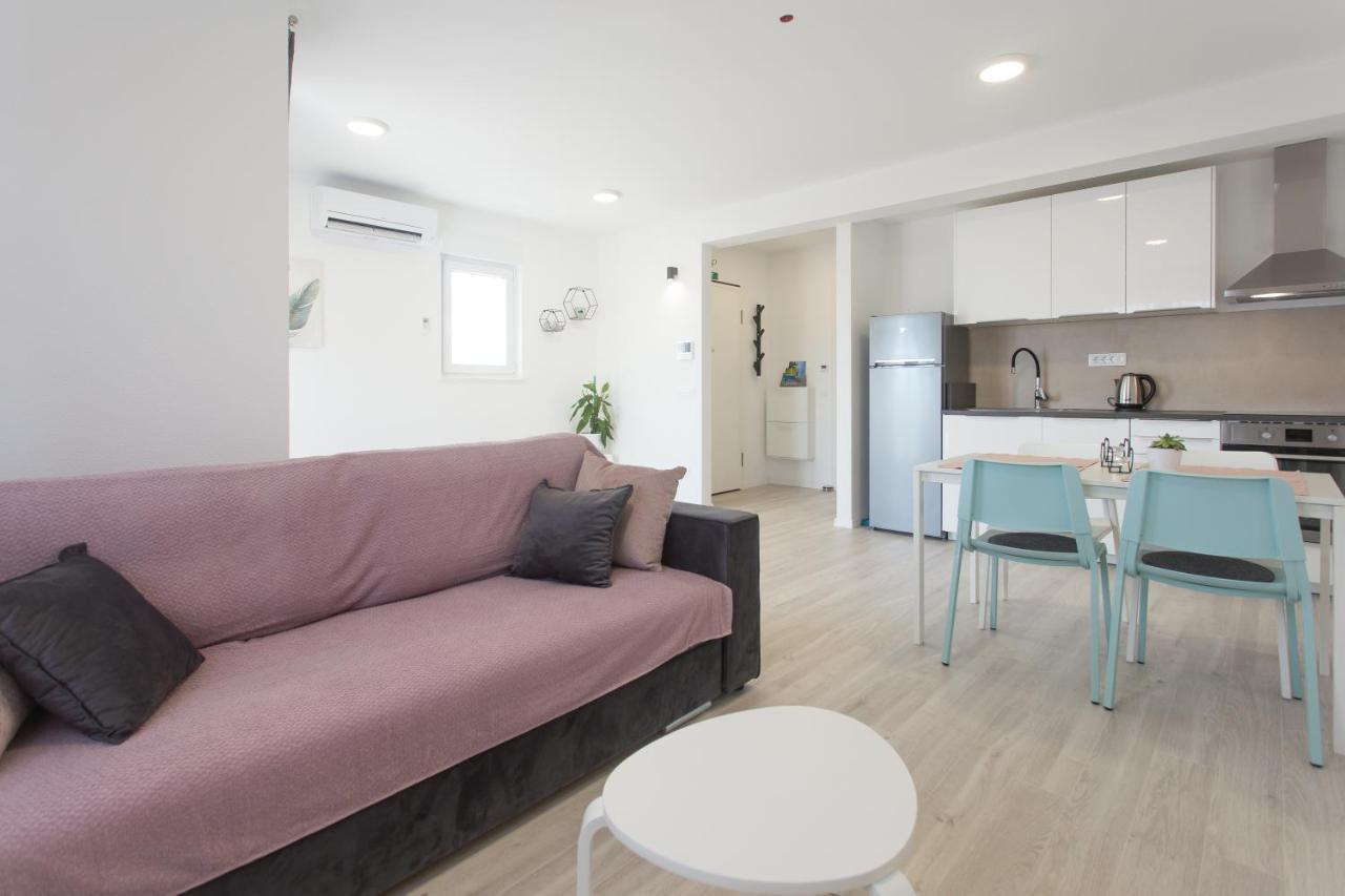 Delminium Apartment Kastela Luaran gambar