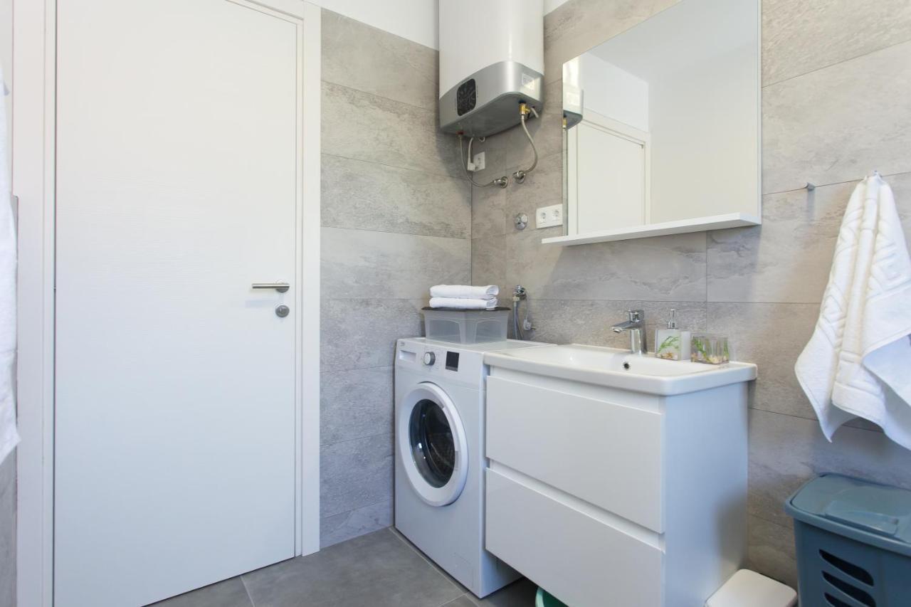 Delminium Apartment Kastela Luaran gambar