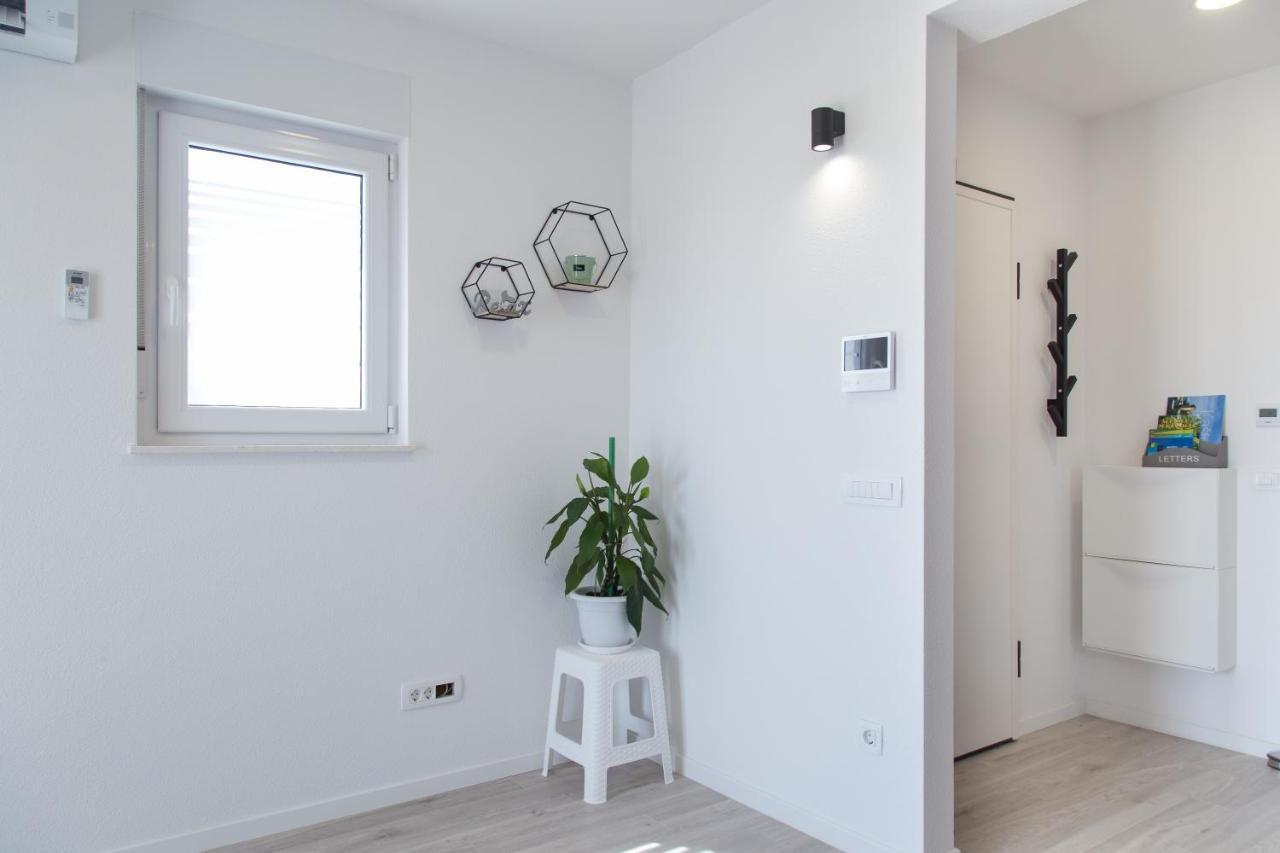 Delminium Apartment Kastela Luaran gambar