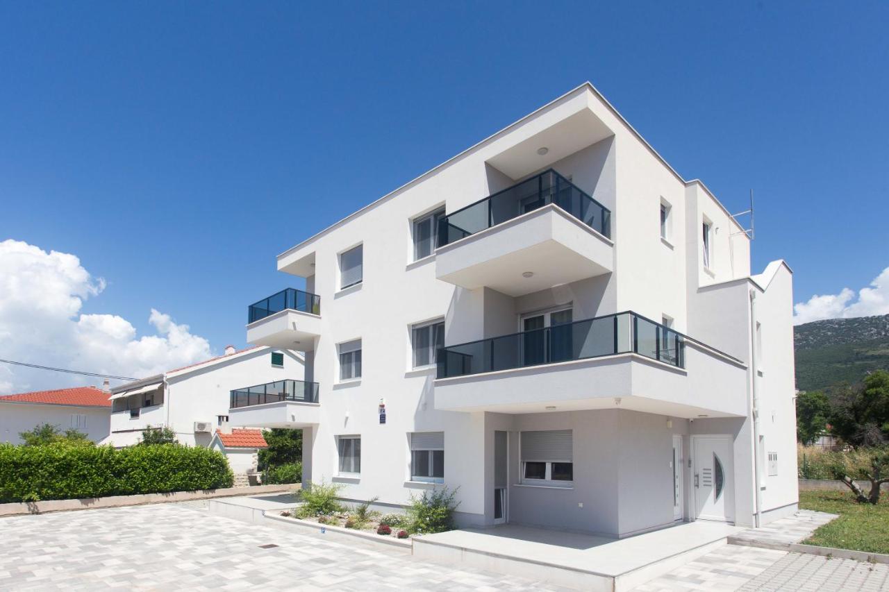 Delminium Apartment Kastela Luaran gambar