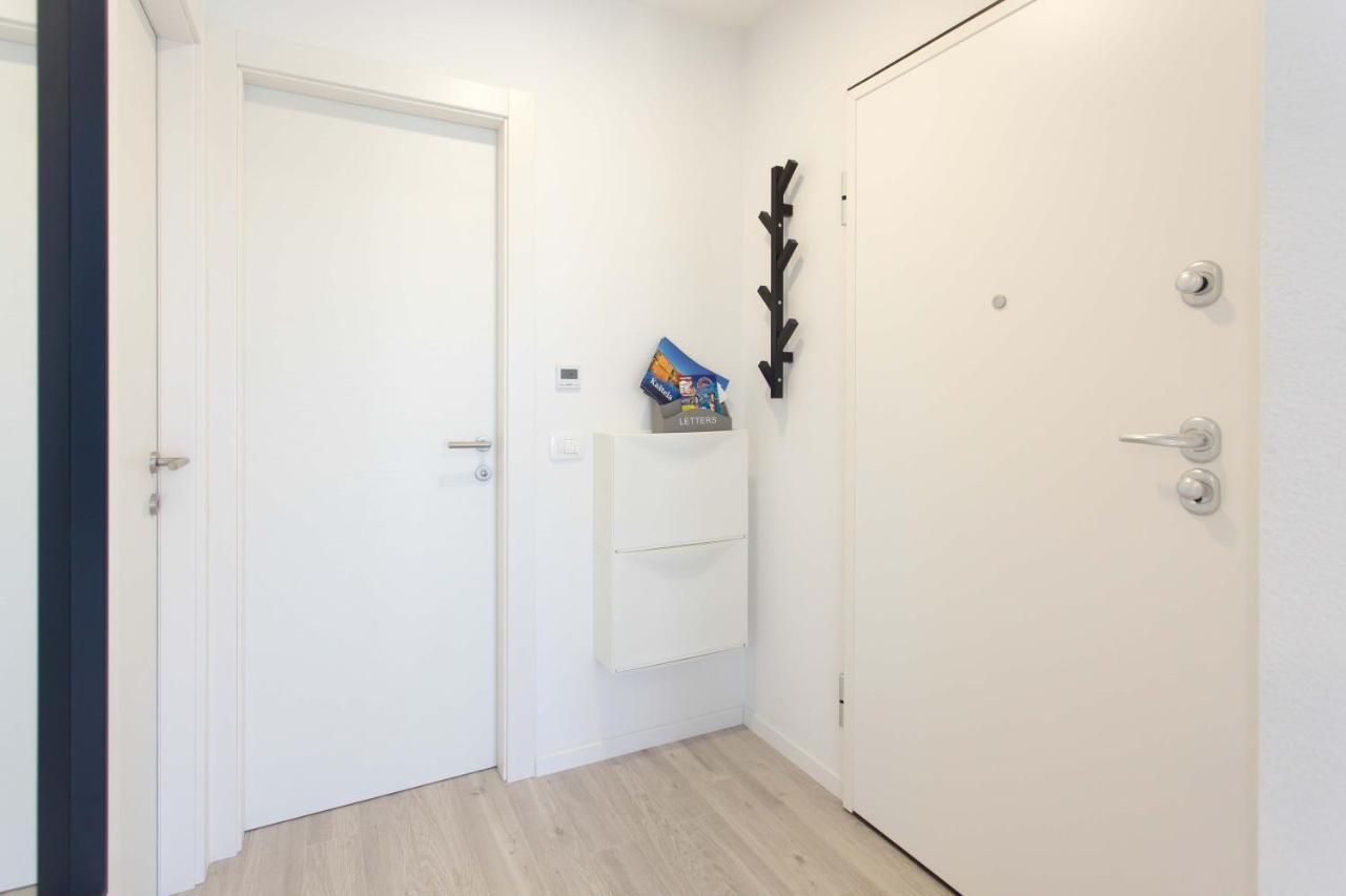 Delminium Apartment Kastela Luaran gambar