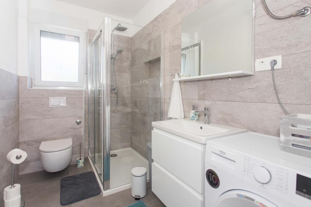Delminium Apartment Kastela Luaran gambar