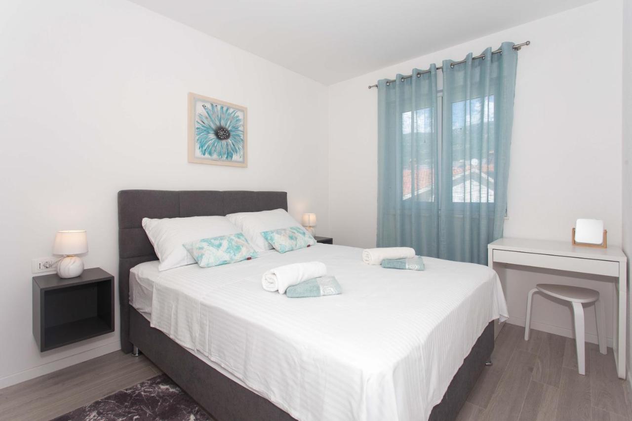 Delminium Apartment Kastela Luaran gambar